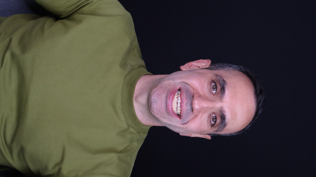 Smile Case 8 image 17