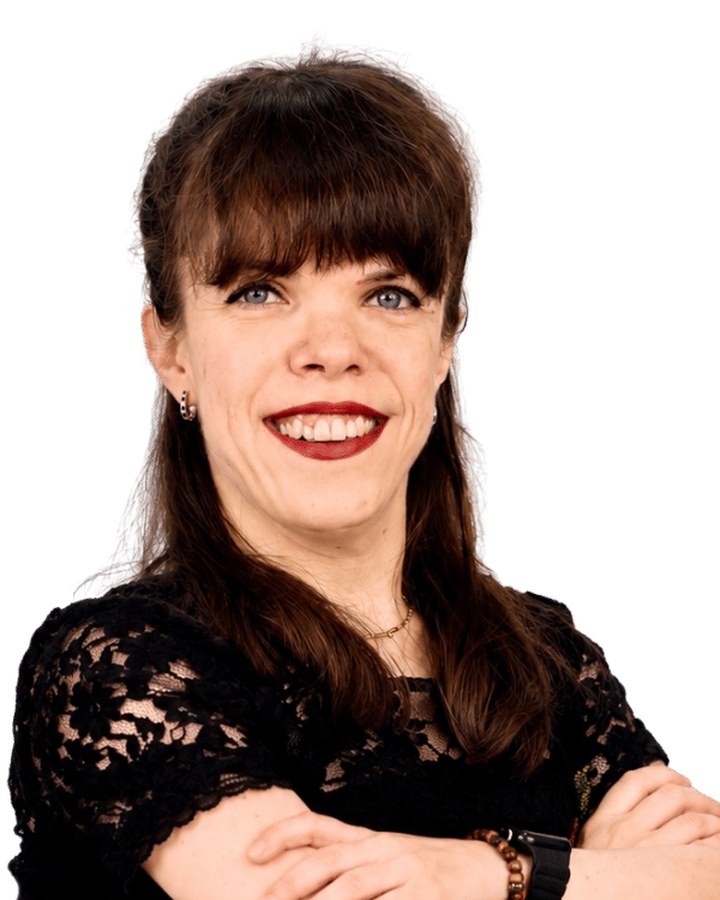 Dr. Mariam Adi